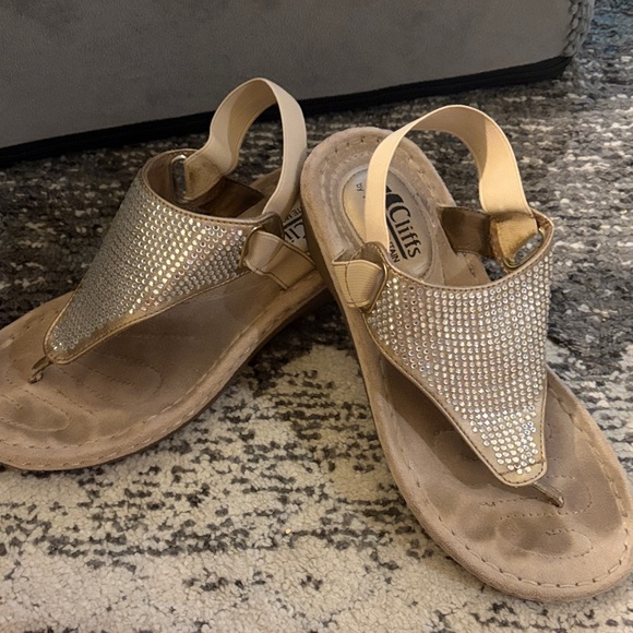 Cliffs by White Mountain Sparkling Beige Sandals - Picture 7 of 7